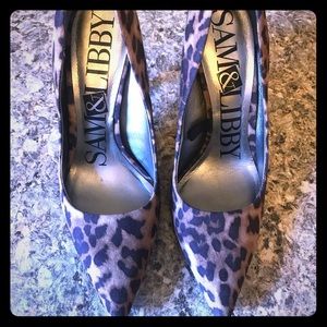 Leopard Pumps